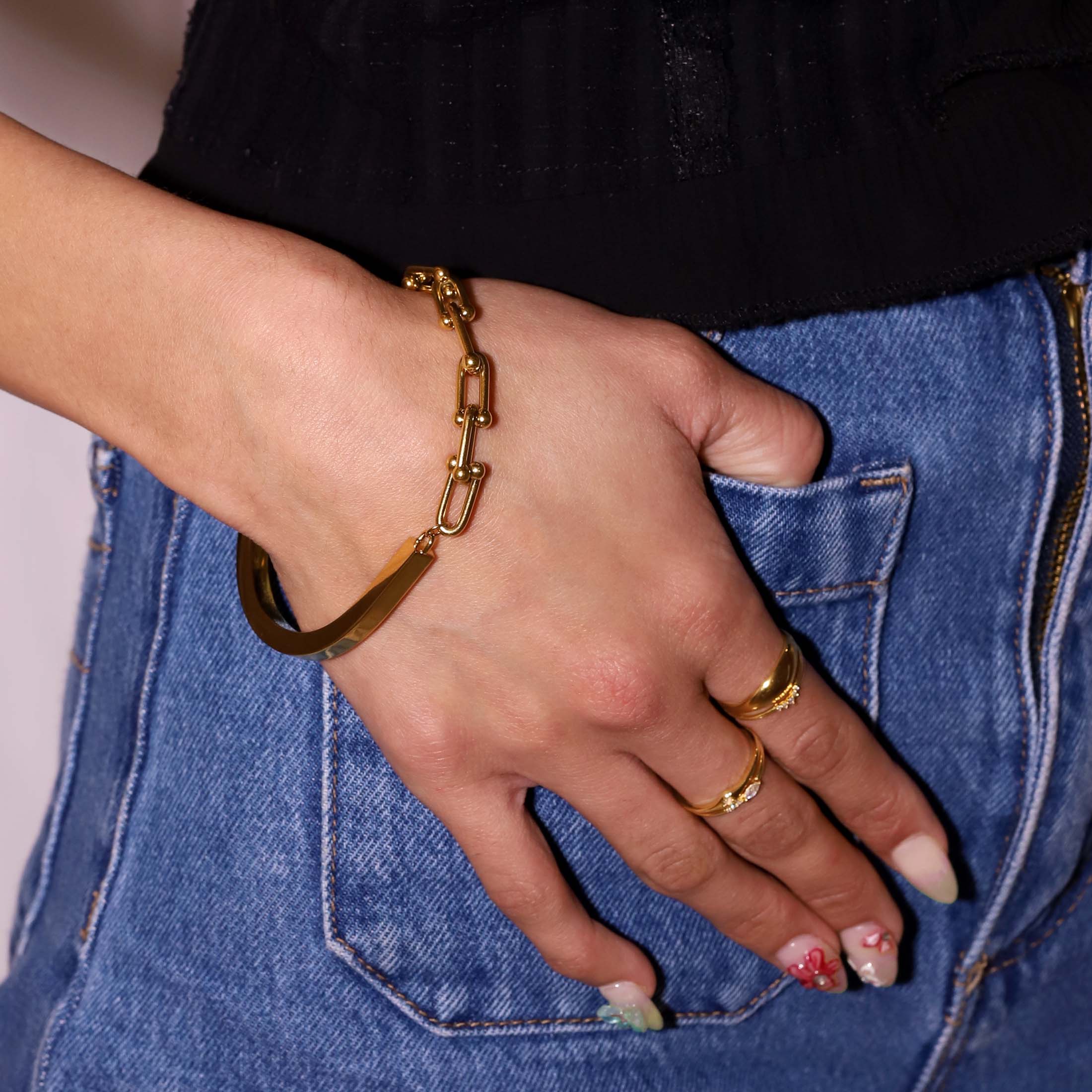 Astrid Chain Bangle On Model - Gold
