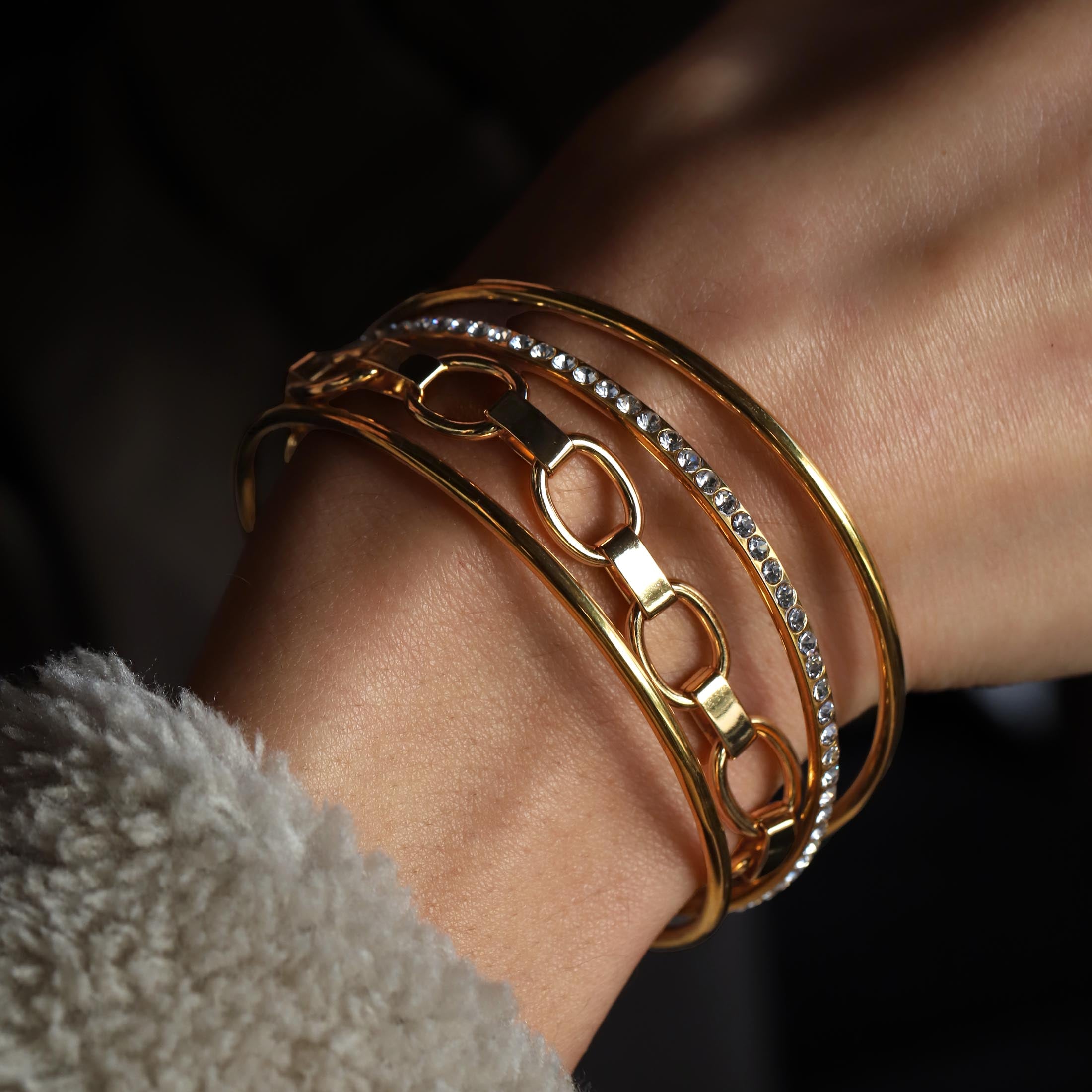 Roxy Chunky Cable Chain Bracelet On Model 3 - Gold