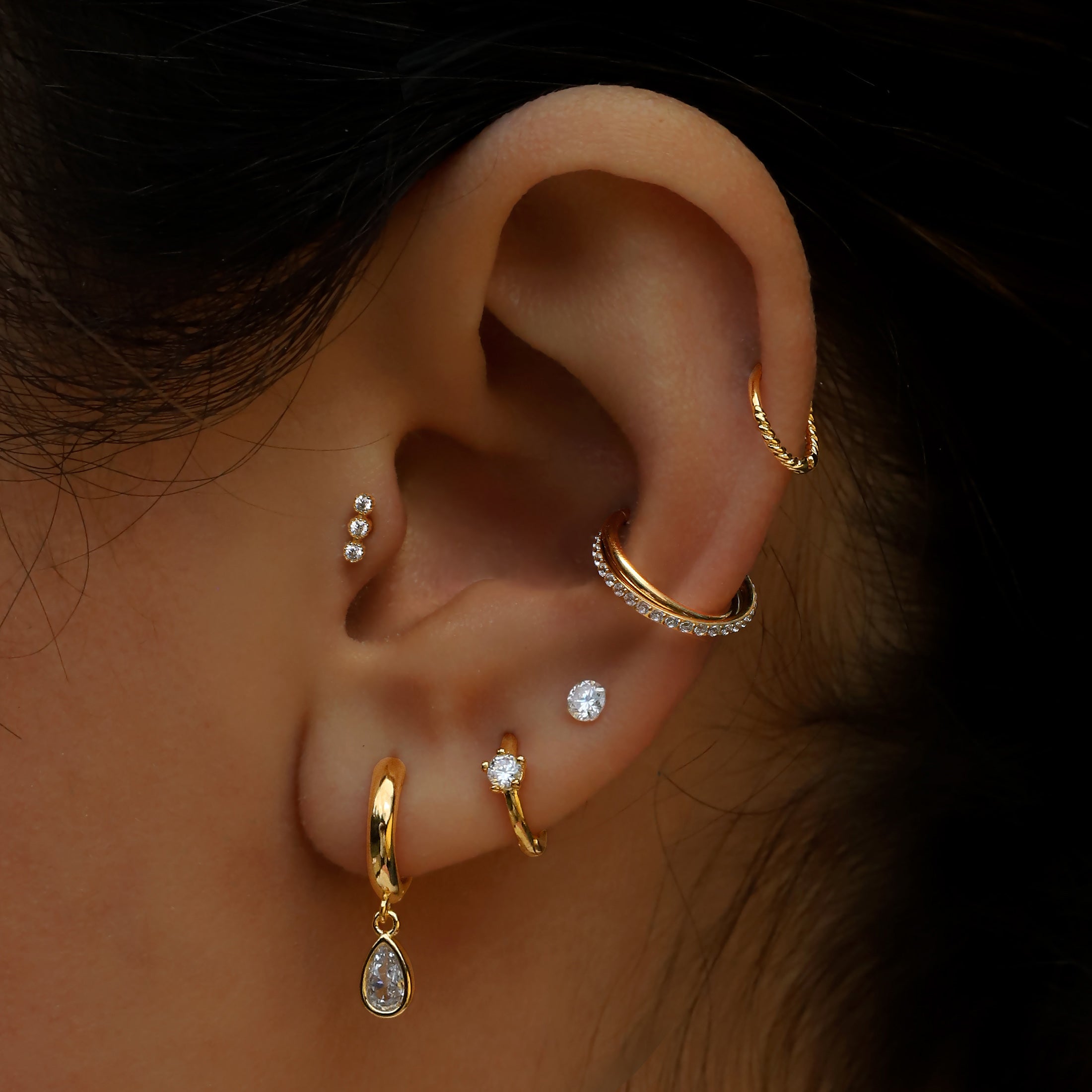 Infinity Helix Conch & Cartilage Hoop Piercing On Model - Gold