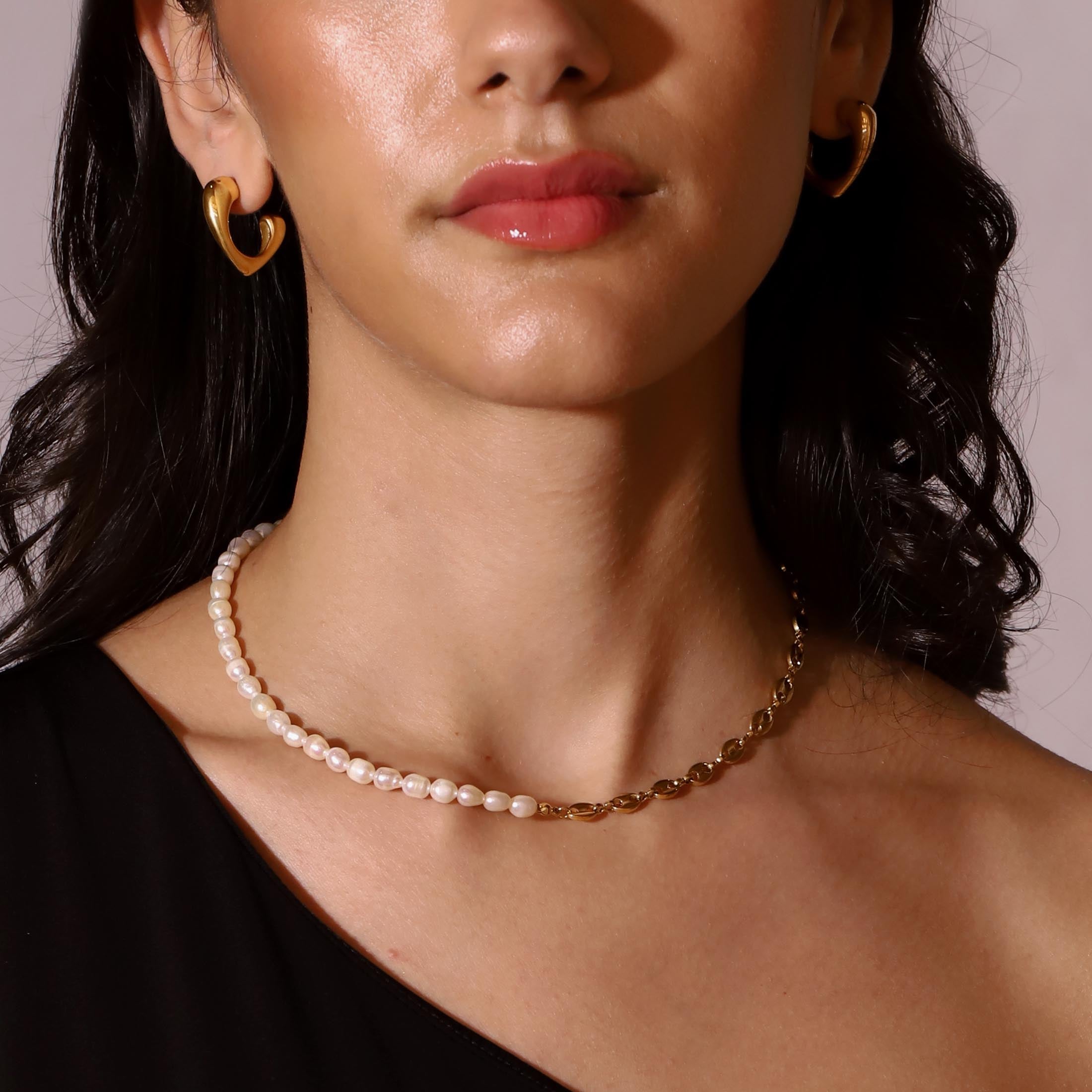 Mira Freshwater Pearl Chain Necklace On Model - Gold